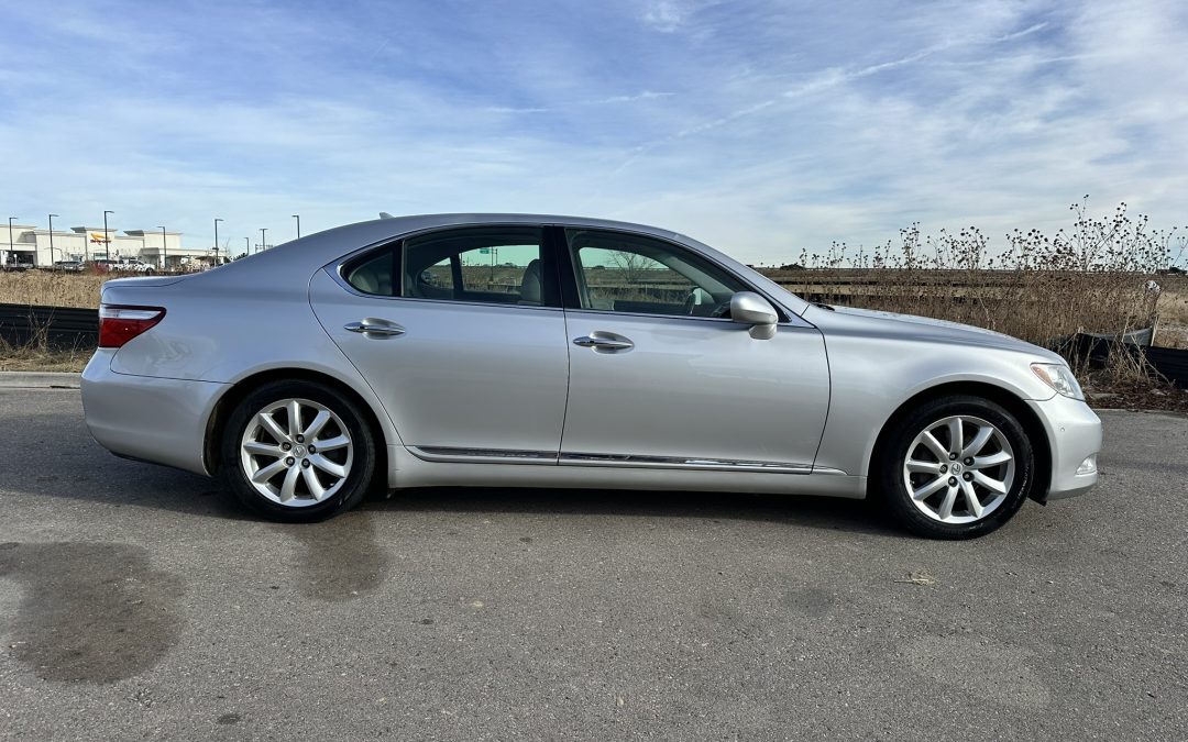 🚗 2007 Lexus LS 460 Sedan – Luxury • Reliability • Smooth Ride for sale in Denver, CO ***$9500***