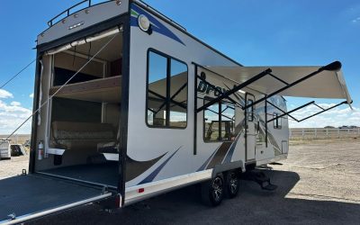 2017 Northwood Desert Fox 27FS Toy Hauler for Sale in Denver, CO ***$29,995***